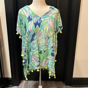 Lilly Pulitzer light weight poncho with yellow pom Pom fringe S/M